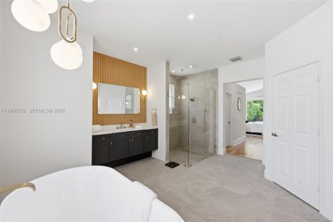 House in Weston, Florida 5 bedrooms, 277.96 sq.m. № 2068147 - photo 21