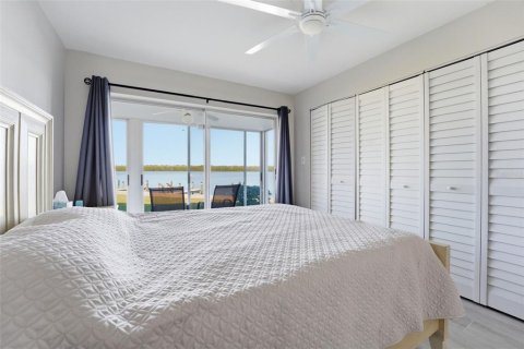 Condo in Longboat Key, Florida, 2 bedrooms  № 2212802 - photo 12