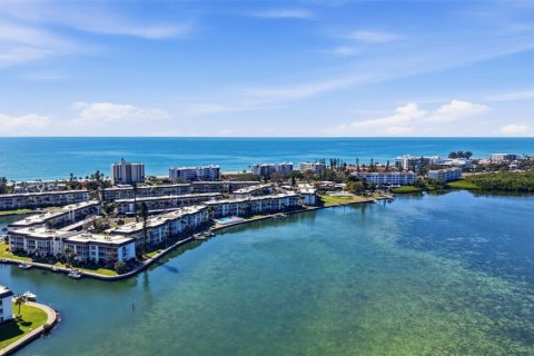 Condo in Longboat Key, Florida, 2 bedrooms  № 2212802