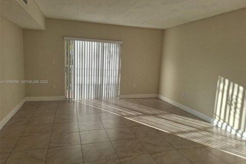 Condo in Miami, Florida, 2 bedrooms № 1996967 - photo 5