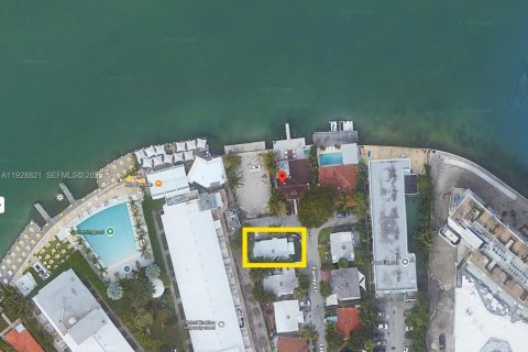 Дом в Майами-Бич, Флорида 2 спальни, 100.15м2 № 1987225