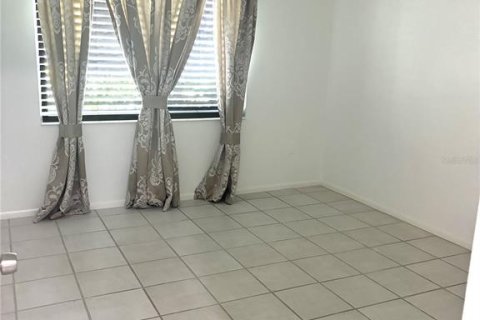Condo in Bradenton, Florida, 2 bedrooms № 2221173 - photo 6