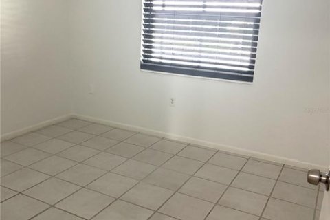 Condo in Bradenton, Florida, 2 bedrooms № 2221173 - photo 8