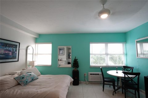 Condominio en venta en Miami Beach, Florida, 29.26 m2 № 519928 - foto 17