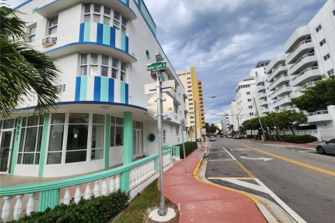 Condominio en venta en Miami Beach, Florida, 29.26 m2 № 519928 - foto 22