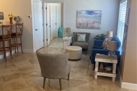 Condo in Seminole, Florida, 2 bedrooms  № 1537191 - photo 19