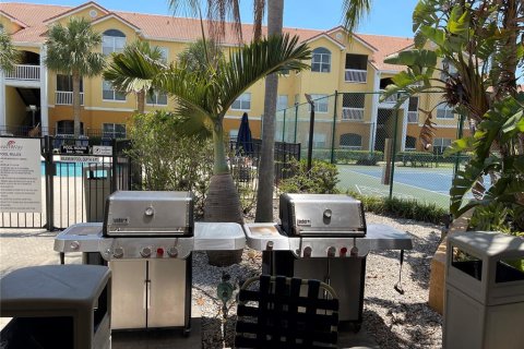 Condo in Seminole, Florida, 2 bedrooms  № 1537191 - photo 7