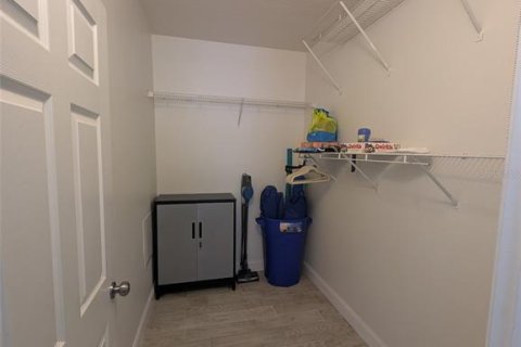 Condo in Seminole, Florida, 2 bedrooms  № 1537191 - photo 22