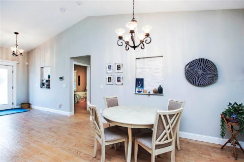 Villa ou maison à louer à North Port, Floride: 3 chambres, 124.21 m2 № 931185 - photo 6