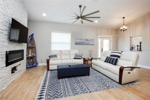 Villa ou maison à louer à North Port, Floride: 3 chambres, 124.21 m2 № 931185 - photo 10