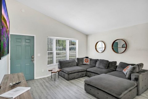 Villa ou maison à louer à Clearwater, Floride: 3 chambres, 116.78 m2 № 2416247 - photo 4