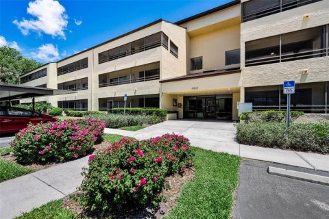 Condo in Tampa, Florida, 2 bedrooms № 2373011