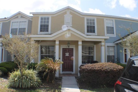 Townhouse in Land O' Lakes, Florida 3 bedrooms, 140.1 sq.m. № 1765919 - photo 1