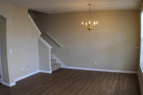 Townhouse in Land O' Lakes, Florida 3 bedrooms, 140.1 sq.m. № 1765919 - photo 7