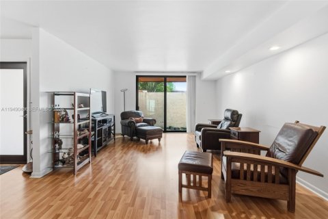 Купить таунхаус в Майами, Флорида 3 спальни, 159.23м2, № 2005492 - фото 14