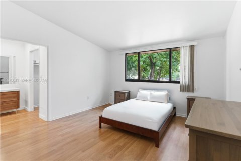 Купить таунхаус в Майами, Флорида 3 спальни, 159.23м2, № 2005492 - фото 24