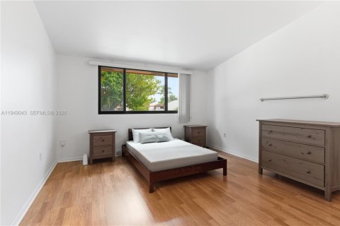 Купить таунхаус в Майами, Флорида 3 спальни, 159.23м2, № 2005492 - фото 25