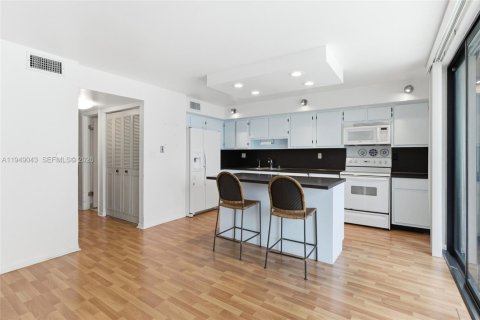 Купить таунхаус в Майами, Флорида 3 спальни, 159.23м2, № 2005492 - фото 18