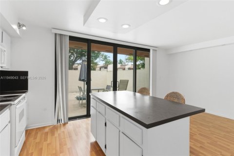 Купить таунхаус в Майами, Флорида 3 спальни, 159.23м2, № 2005492 - фото 20