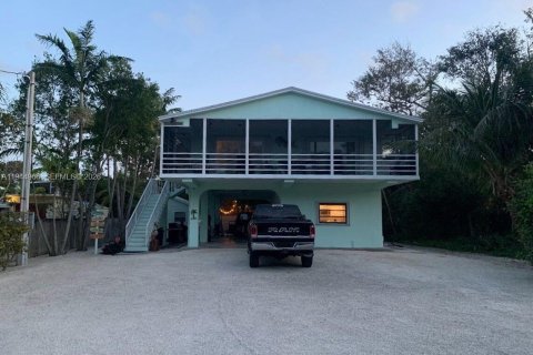 House in Key Largo, Florida 1 bedroom, 55.74 sq.m. № 2001134
