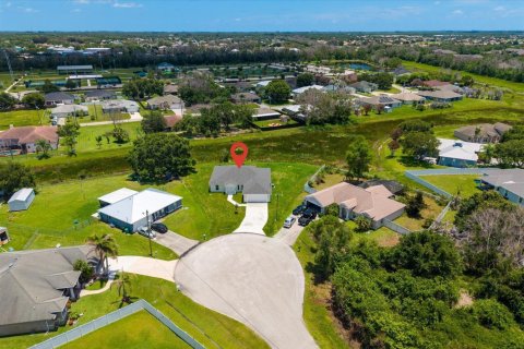 Casa en venta en Port St. Lucie, Florida, 4 dormitorios, 215.81 m2 № 2077764 - foto 4