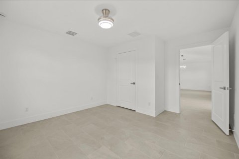 Casa en venta en Port St. Lucie, Florida, 4 dormitorios, 215.81 m2 № 2077764 - foto 29