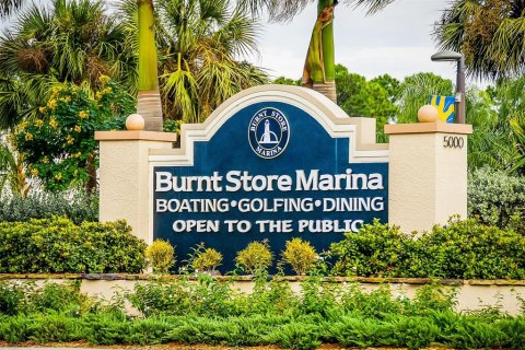 House in Punta Gorda, Florida 2 bedrooms, 95.5 sq.m. № 248665 - photo 2