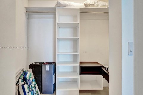 Condominio en venta en Hollywood, Florida, 2 dormitorios, 105.54 m2 № 2035420 - foto 26