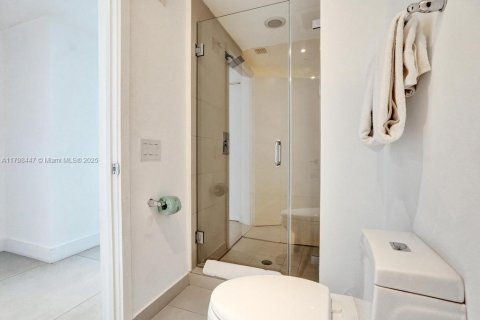 Condominio en venta en Hollywood, Florida, 2 dormitorios, 105.54 m2 № 2035420 - foto 23