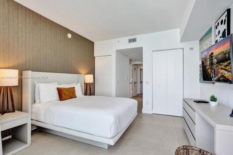 Condominio en venta en Hollywood, Florida, 2 dormitorios, 105.54 m2 № 2035420 - foto 14