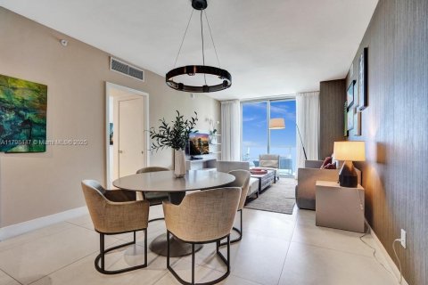 Condominio en venta en Hollywood, Florida, 2 dormitorios, 105.54 m2 № 2035420 - foto 5