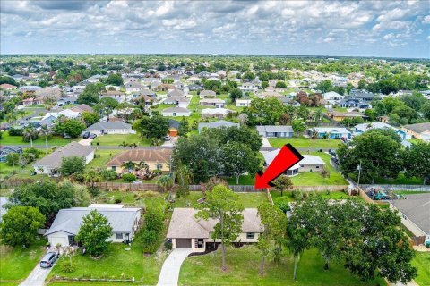Villa ou maison à vendre à Port St. Lucie, Floride: 3 chambres, 112.6 m2 № 2083498 - photo 5