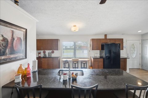 Villa ou maison à vendre à Port St. Lucie, Floride: 3 chambres, 112.6 m2 № 2083498 - photo 14