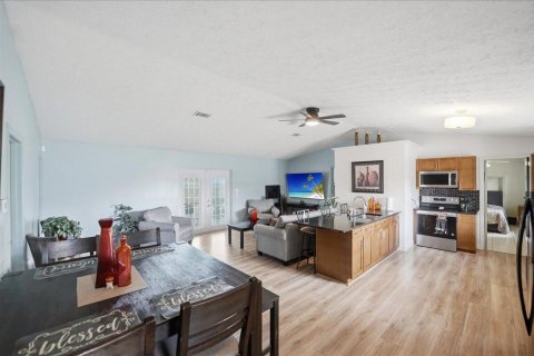 Villa ou maison à vendre à Port St. Lucie, Floride: 3 chambres, 112.6 m2 № 2083498 - photo 11