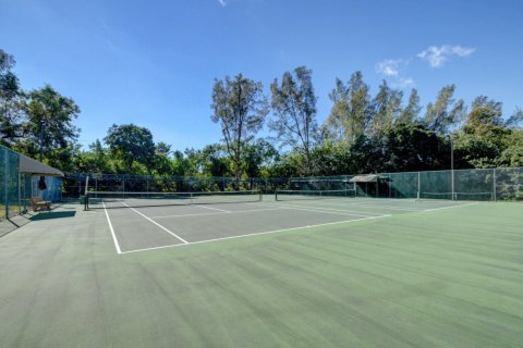 House in Boynton Beach, Florida 3 bedrooms, 132.66 sq.m. № 1186999 - photo 1