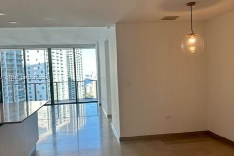 Copropriété à louer à Miami, Floride: 2 chambres, 115.57 m2 № 1999699 - photo 8