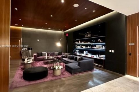 Copropriété à louer à Miami, Floride: 2 chambres, 115.57 m2 № 1999699 - photo 24