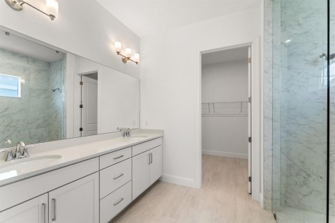 Купить виллу или дом в Палм Сити, Флорида 8 комнат, 325.16м2, № 2247643 - фото 10