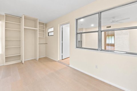 Appartement à louer à Delray Beach, Floride: 1 chambre, 92.34 m2 № 2402055 - photo 12