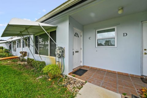 Appartement à louer à Delray Beach, Floride: 1 chambre, 92.34 m2 № 2402055 - photo 2