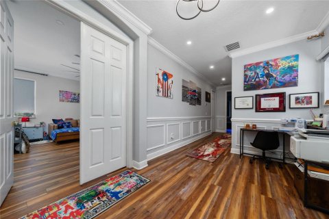 Casa en venta en Kissimmee, Florida, 5 dormitorios, 339.19 m2 № 1919678 - foto 22