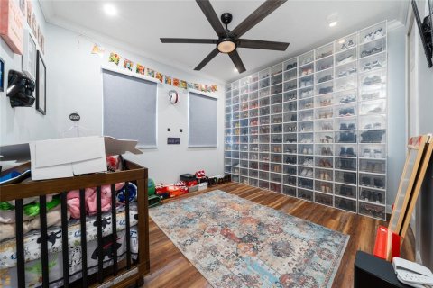 Casa en venta en Kissimmee, Florida, 5 dormitorios, 339.19 m2 № 1919678 - foto 26