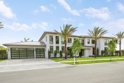House in Wellington, Florida 7 bedrooms, 696.02 sq.m. № 2186501