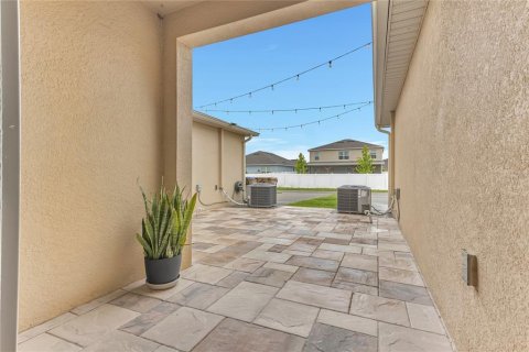Townhouse in Kissimmee, Florida 3 bedrooms, 150.87 sq.m. № 1817230 - photo 22