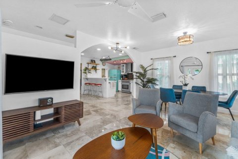 Casa en venta en West Palm Beach, Florida, 2 dormitorios, 105.44 m2 № 2262327 - foto 4