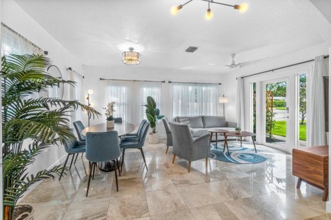 Casa en venta en West Palm Beach, Florida, 2 dormitorios, 105.44 m2 № 2262327 - foto 16