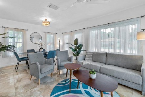 Casa en venta en West Palm Beach, Florida, 2 dormitorios, 105.44 m2 № 2262327 - foto 14