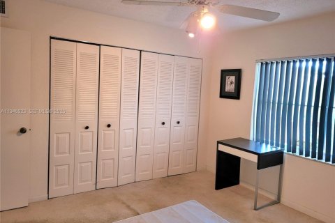 Купить кондоминиум в Санрайз, Флорида 2 спальни, 106.47м2, № 2003919 - фото 16