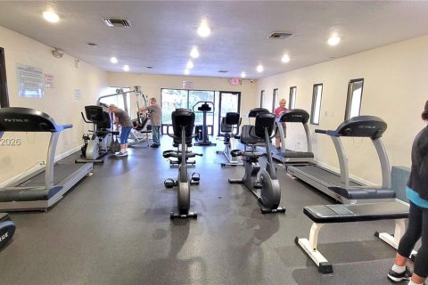 Купить кондоминиум в Санрайз, Флорида 2 спальни, 106.47м2, № 2003919 - фото 23