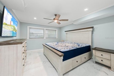 Condominio en alquiler en Saint Petersburg, Florida, 1 dormitorio, 72.93 m2 № 2267067 - foto 19